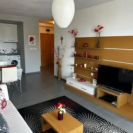 In Paradise View Complex Apartment *